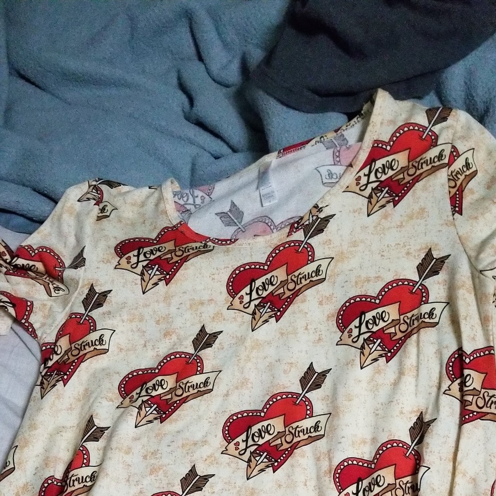 Lularoe Perfect Tshirt